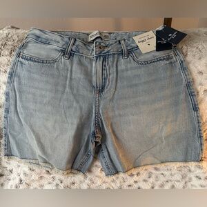 NWT!! Abercrombie Kids Mid Rise Baggy Shorts Adjustable Waist size 13/14